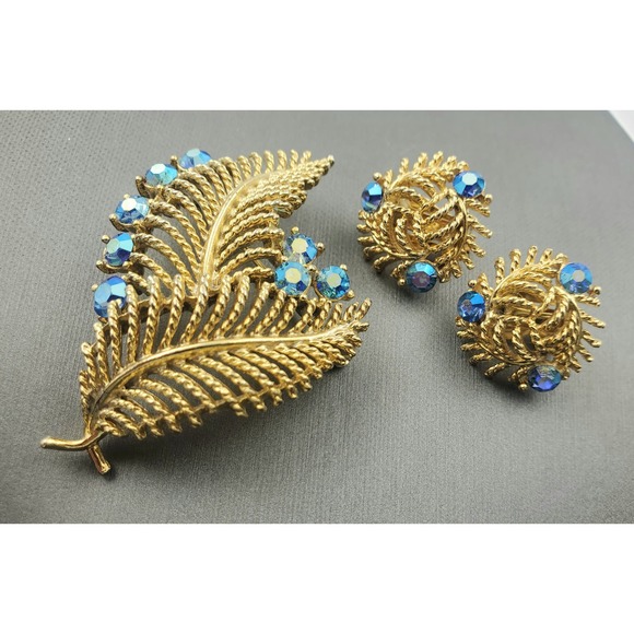 Lisner Leaf Fern Brooch and Earrings Set - Vintage Demi Parure - Signed Lisner - Picture 1 of 10